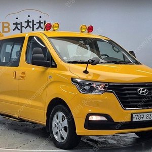 어린이보호차량 더 뉴 그랜드 스타렉스 중고차 노란색 2020년식 76,426km 어린이보호차 12인승 4WD 중고차카페