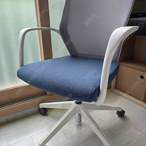 시디즈 TNB503F 의자