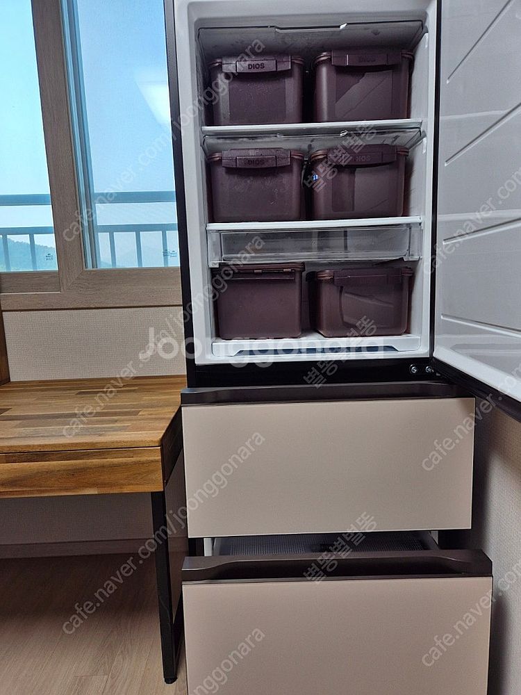 LG 오브제 김치냉장고 323L--1