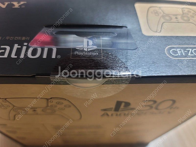 미개봉) ps5 30주년 한정판 듀얼센스 판매--1