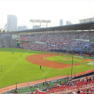6/28(토) 기아 vs LG 3루네이비석, 1루 외야석 양도합니다.