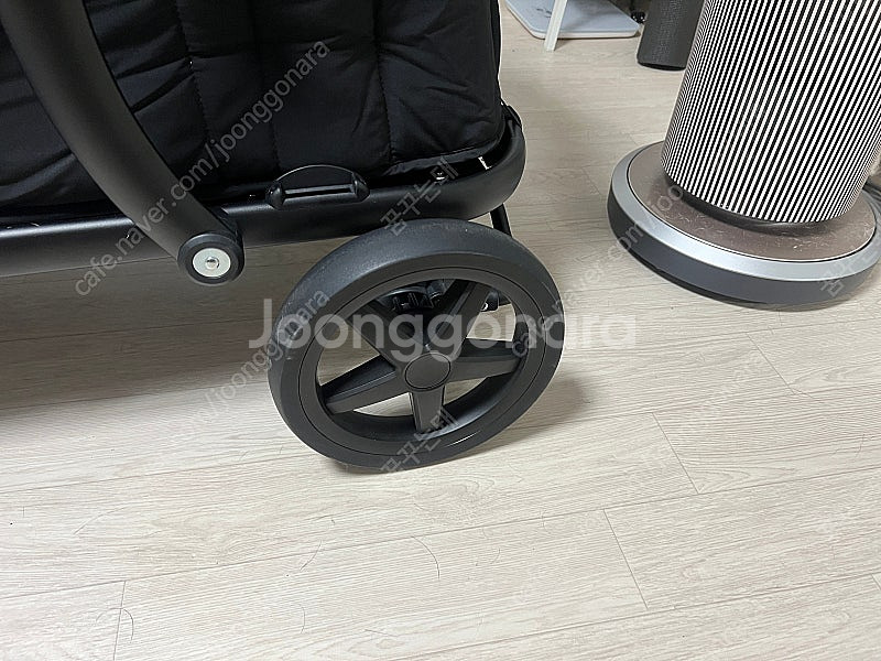 폼포라펫 클래식웨건 딥블랙 애견유모차--3