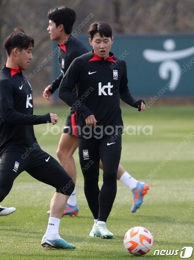 22-24 대한민국 축구 국가대표 선수지급용 ADV 국...--3