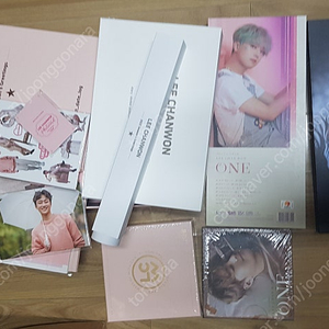 이찬원 굿즈 CD 일괄 팝니다(시즌 그리팅 화보집+앨범4종)