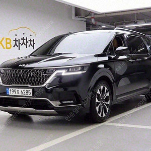 검정색 4세대 카니발 중고 가격 가솔린 9인승 시그니처 중고자동차 할부리스가능 45,007 km