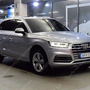 은색 아우디 Q5 중고 40 TDI 콰트로 프리미엄 중고차직거래카페 81,443 km
