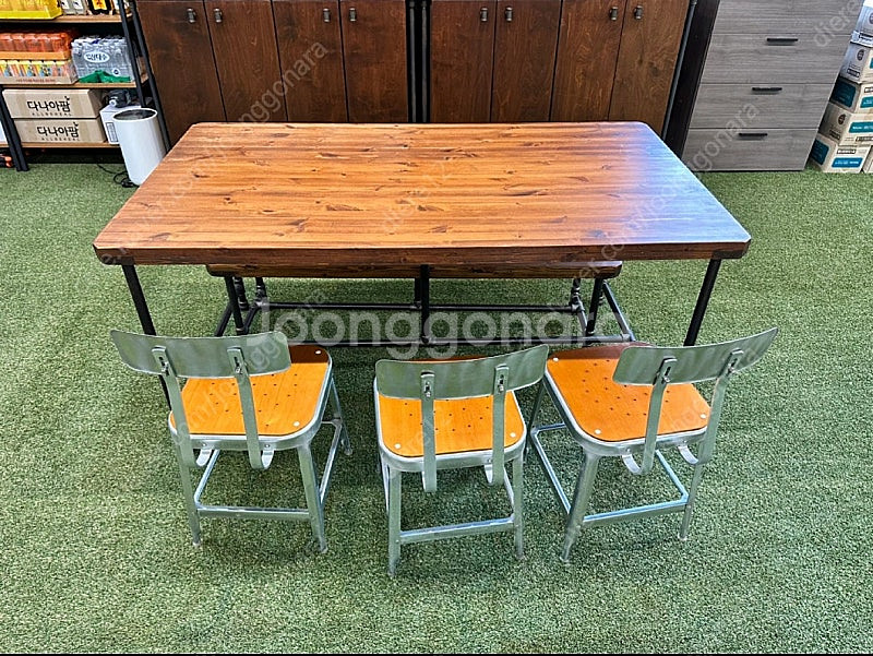 빈티지 테이블 및 의자 세트로 팝니다--0