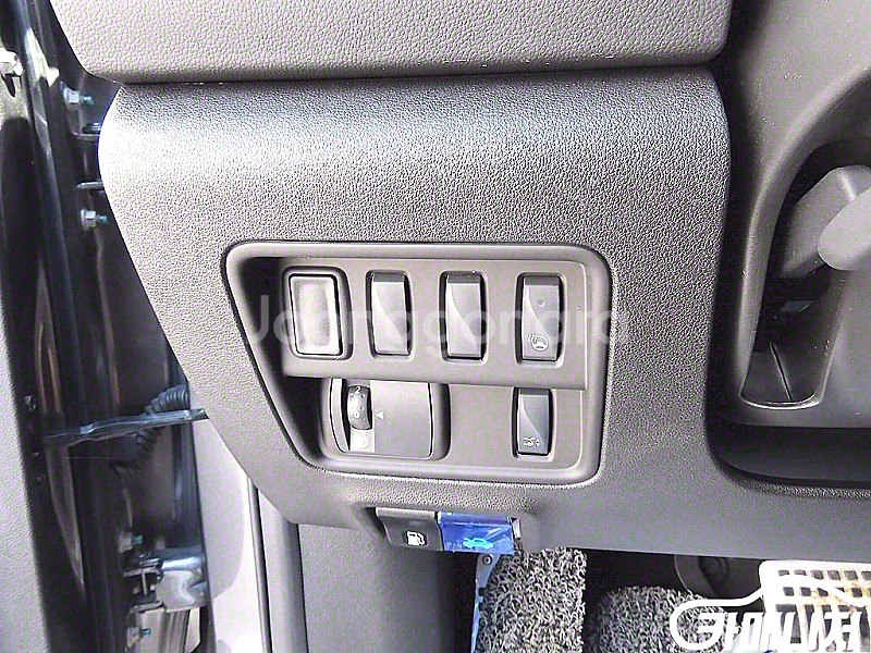 르노코리아(삼성) 더뉴QM6 2.0 LPe RE 2WD...--2