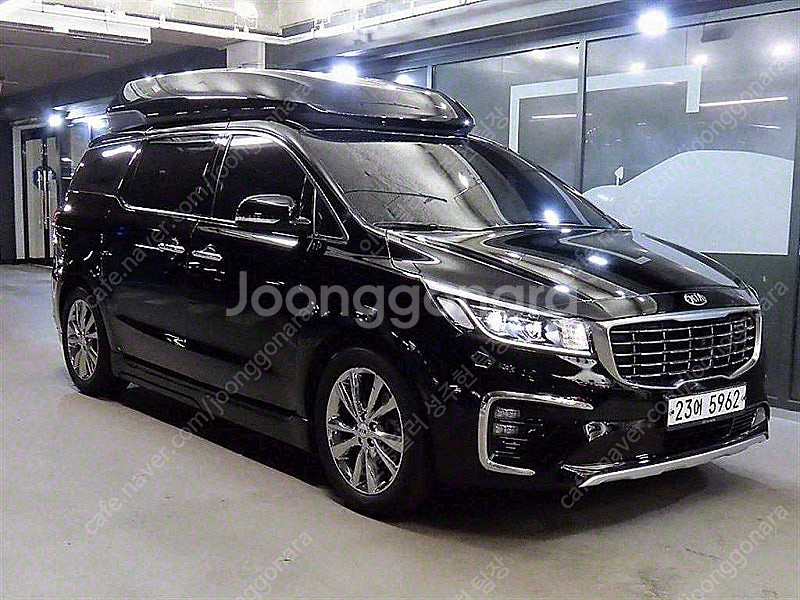 더뉴 카니발 중고 가격 중고 카니발 검정색 2019년식...--0