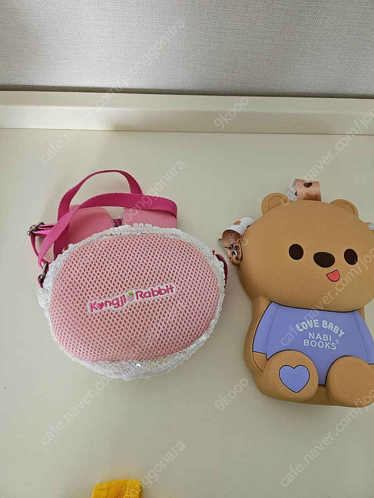 콩지래빗 보조백 이미지