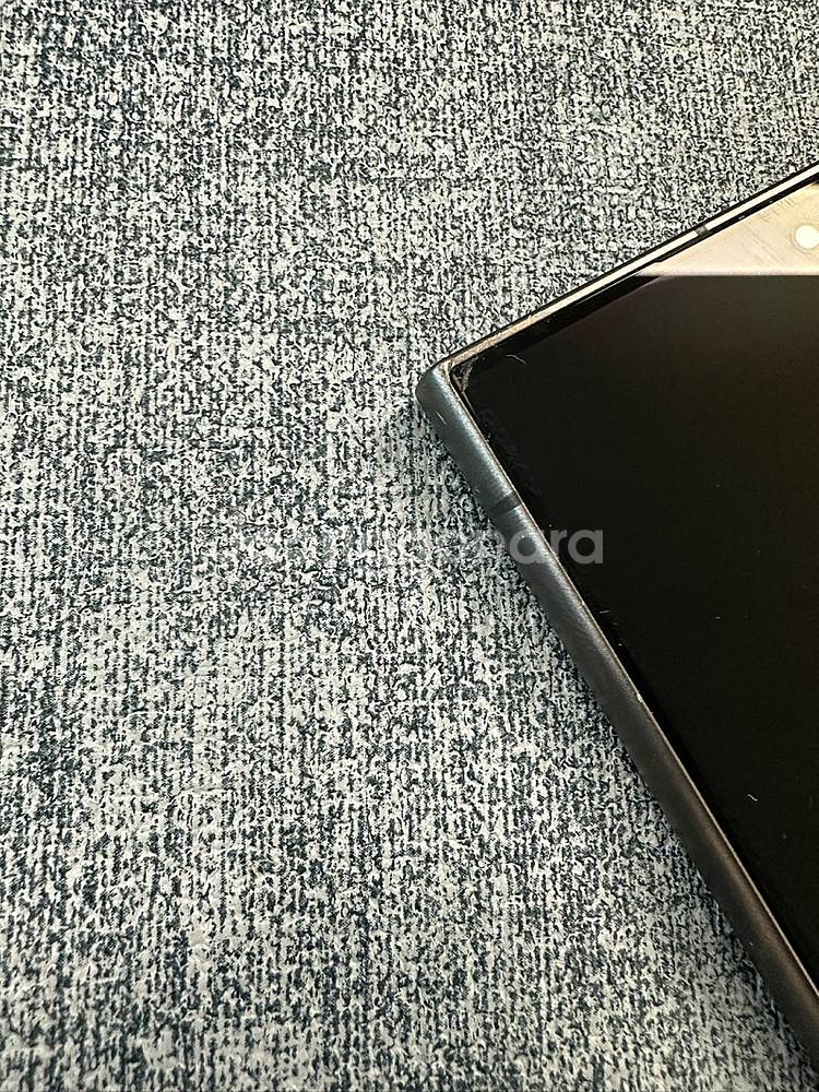 갤럭시S24울트라 256G 블랙 24년 5월개통 무잔상...--5