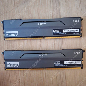 Klevv Bolt ddr5 6000 cl30 16gb*2 32기가 세트 팝니다