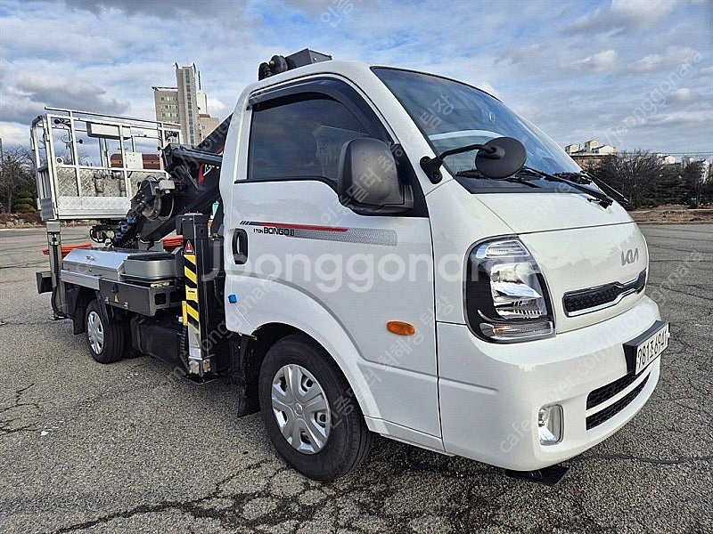 고소작업차 중고 흰색 2023년식 10,908km 2....--0