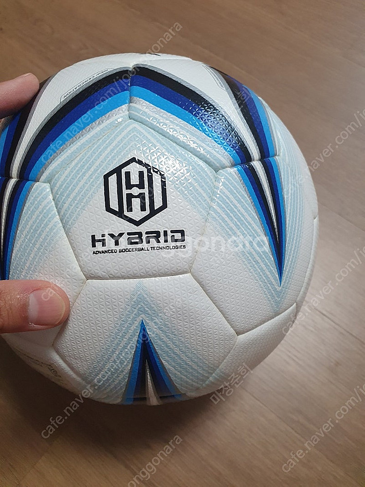 스타 축구공 더 프로페셔널 5호 SB3015 판매합니다...--2