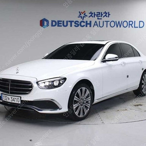 45,917 km 벤츠 E클래스 중고 W213 E300e 익스클루시브 중고차 리스 가능 차량 흰색