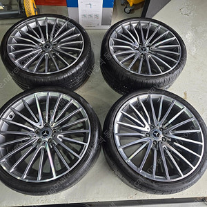 벤츠 w223 s클래스 21인치 마차휠 판매합니다. s500 s560 마이바흐 21인치휠 amg휠