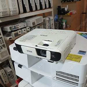 cp-f500 wuxga 5000안시빔프로젝터10만원에 팔아요