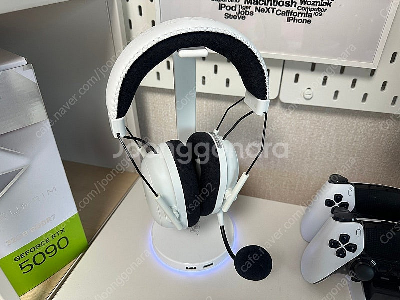 RAZER 블랙샤크 V2 PRO 2023 화이트 헤드셋...--2