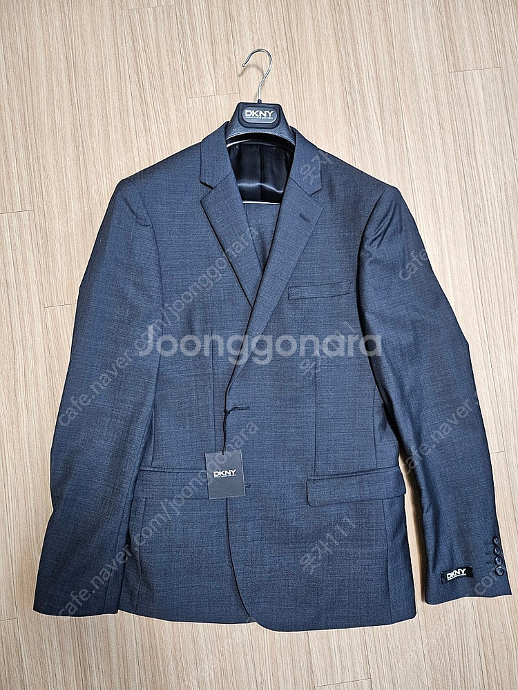 DKNY남성슬림핏 정장세트 진그레이색상 상의42R,하의...--0
