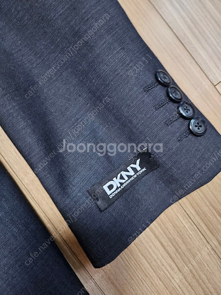 DKNY남성슬림핏 정장세트 진그레이색상 상의42R,하의...--2