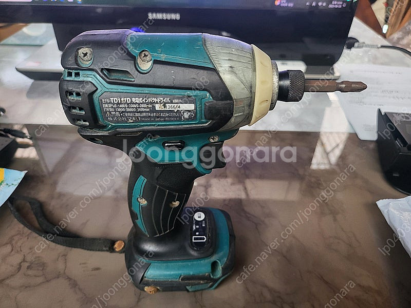 마키다 정품 TD147D 전동임팩 18V--2