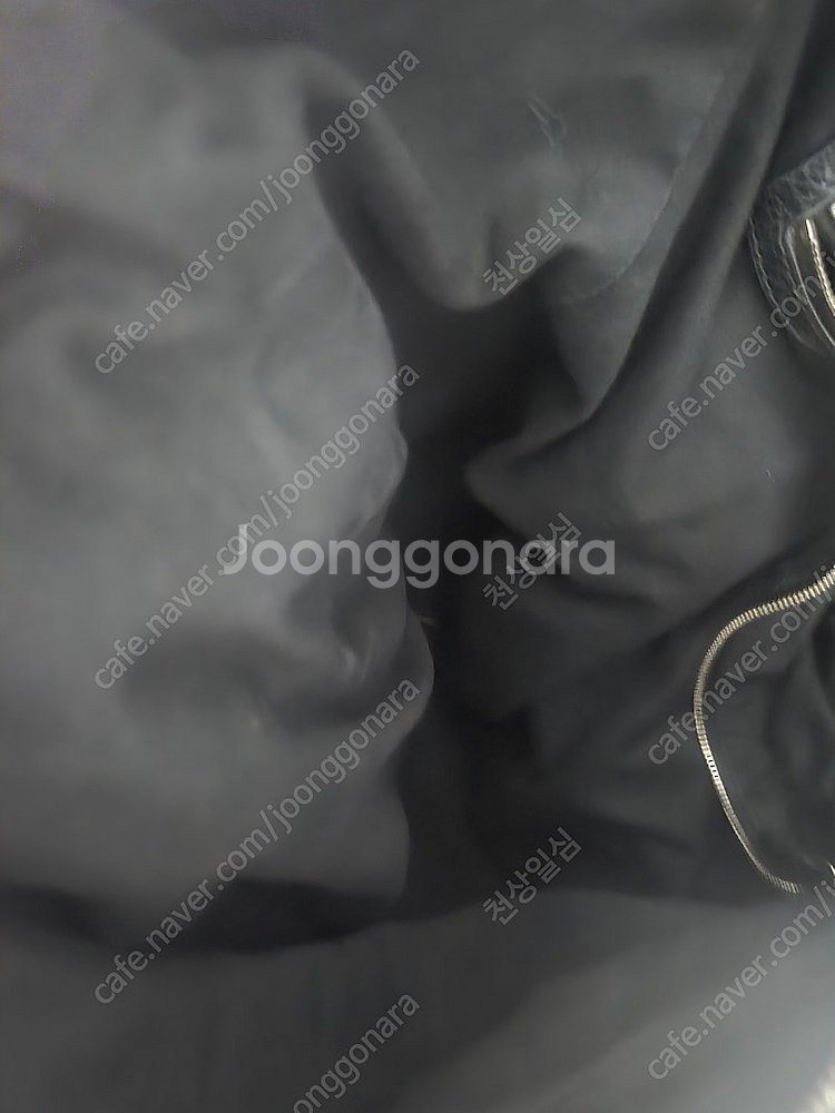 상태 새제품급 / 발렌시아가 르카골 미디엄백 / 더현대...--3