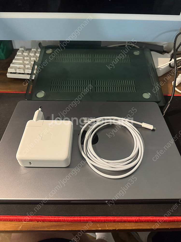 맥북프로 M1 Max 32g 1tb 팝니다 14인치--2