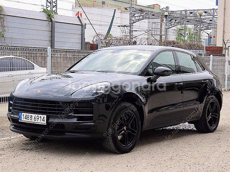 포르쉐 마칸 중고차 할부가능 검정색 2020년식 57,...--3