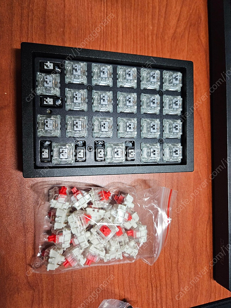 키크론 q0 넘버패드 + 은축--6