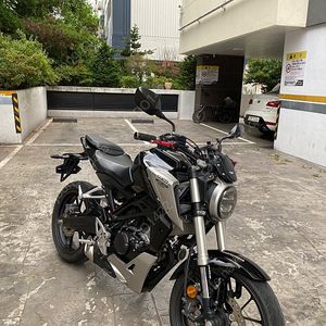 2018년 혼다CB125R 검정컬러 판매합니다.