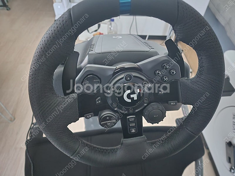 로지텍 G923 레이싱휠 및 시트세트--1