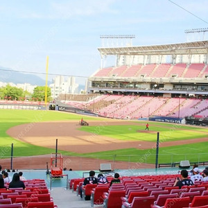 7월4일 기아타이거즈 3루응원석 123 2연석 판매