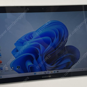 [삼성전자] 갤럭시북 10.6 SM-W620 / m3-7Y30, 4GB RAM, 128GB SSD, 10.6" 1920x1280, 단품