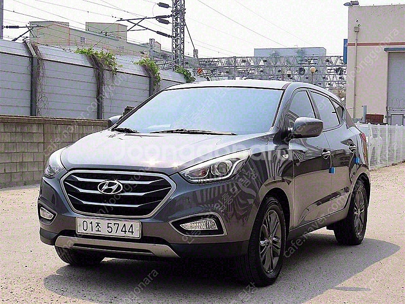 투싼 중고 투싼 중고가격 투싼 중고차 회색 2015년식...--3