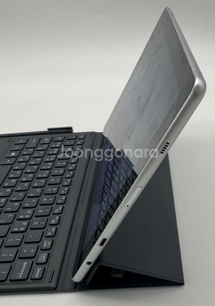 [삼성전자] 갤럭시북 10.6 SM-W620 / m3-...--2