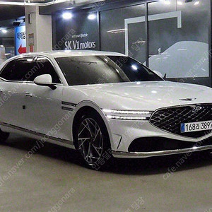 제네시스 G90 중고 제네시스 중고 가격 흰색 2025년식 17,603km 3.5T GDI e-S/C AWD 수원중고차