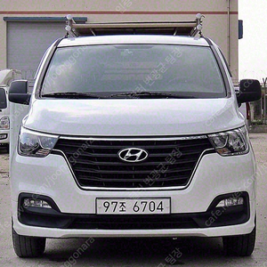 그랜드 스타렉스 3밴 중고 더 뉴 그랜드 스타렉스 중고 흰색 2019년식 85,000km 2WD 밴 3인승 스마트 중고자동차