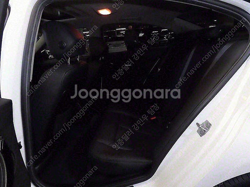 BMW 3시리즈 중고 BMW 320d 중고승용차 3시리...--8