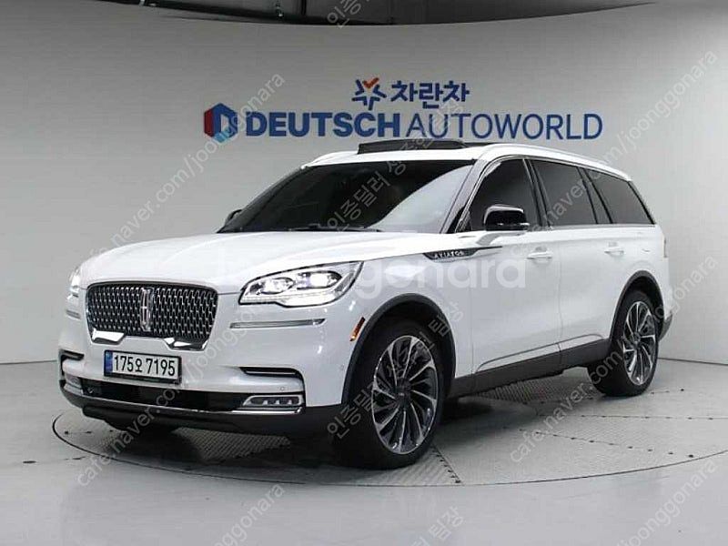 에비에이터 중고 링컨 흰색 2021년식 54,298km...--0