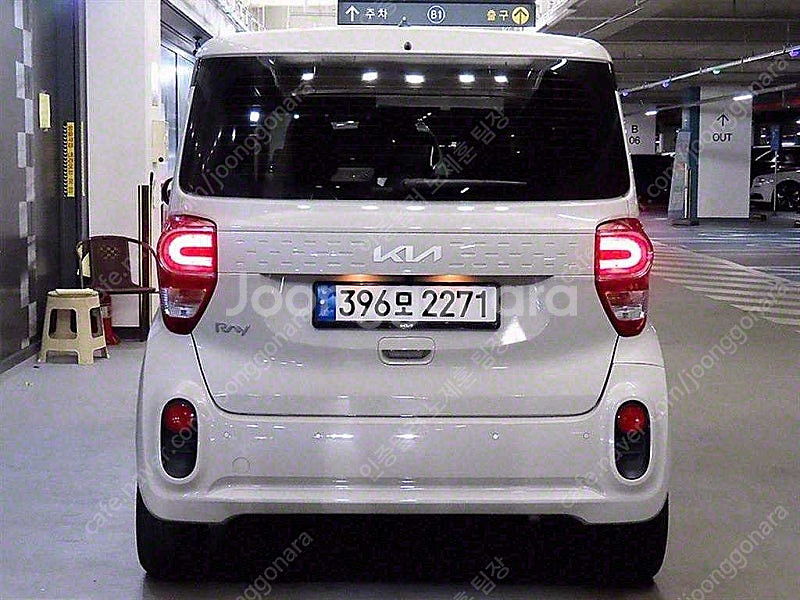 경차 중고 레이 중고차 시세 레이 중고차 가격 기아 레이 중고 흰색 2022년식 35,355km 시그니처 주말 출고...--6