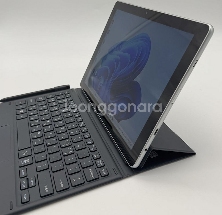 [삼성전자] 갤럭시북 10.6 SM-W620 / m3-...--2