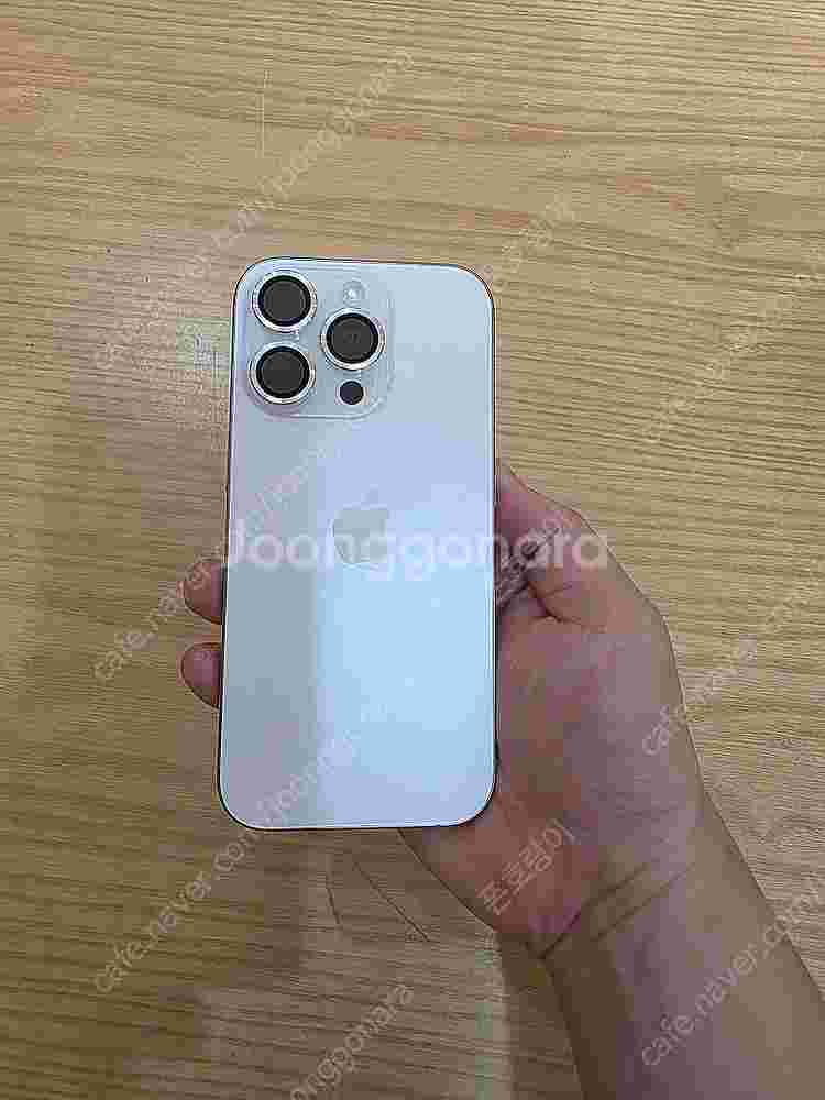 아이폰16프로화이트256gb 중고폰판매합니다--6