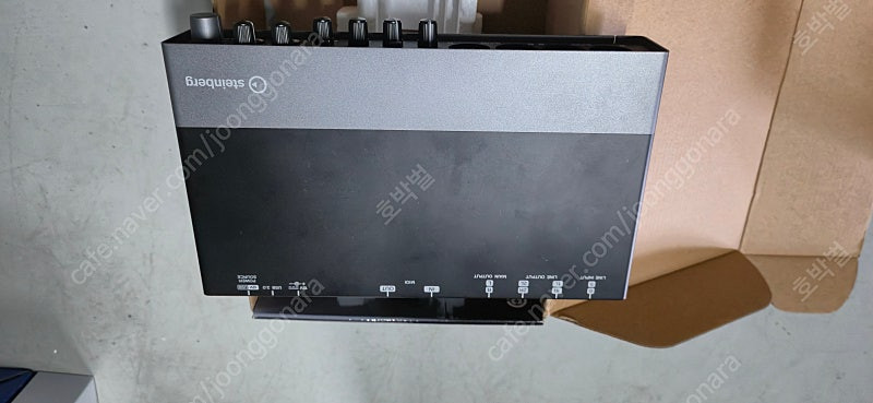 스타인버그 UR44C 오디오 인터페이스--1