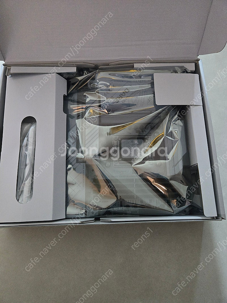 ASUS ROG STRIX X870-A GAIMING ...--0