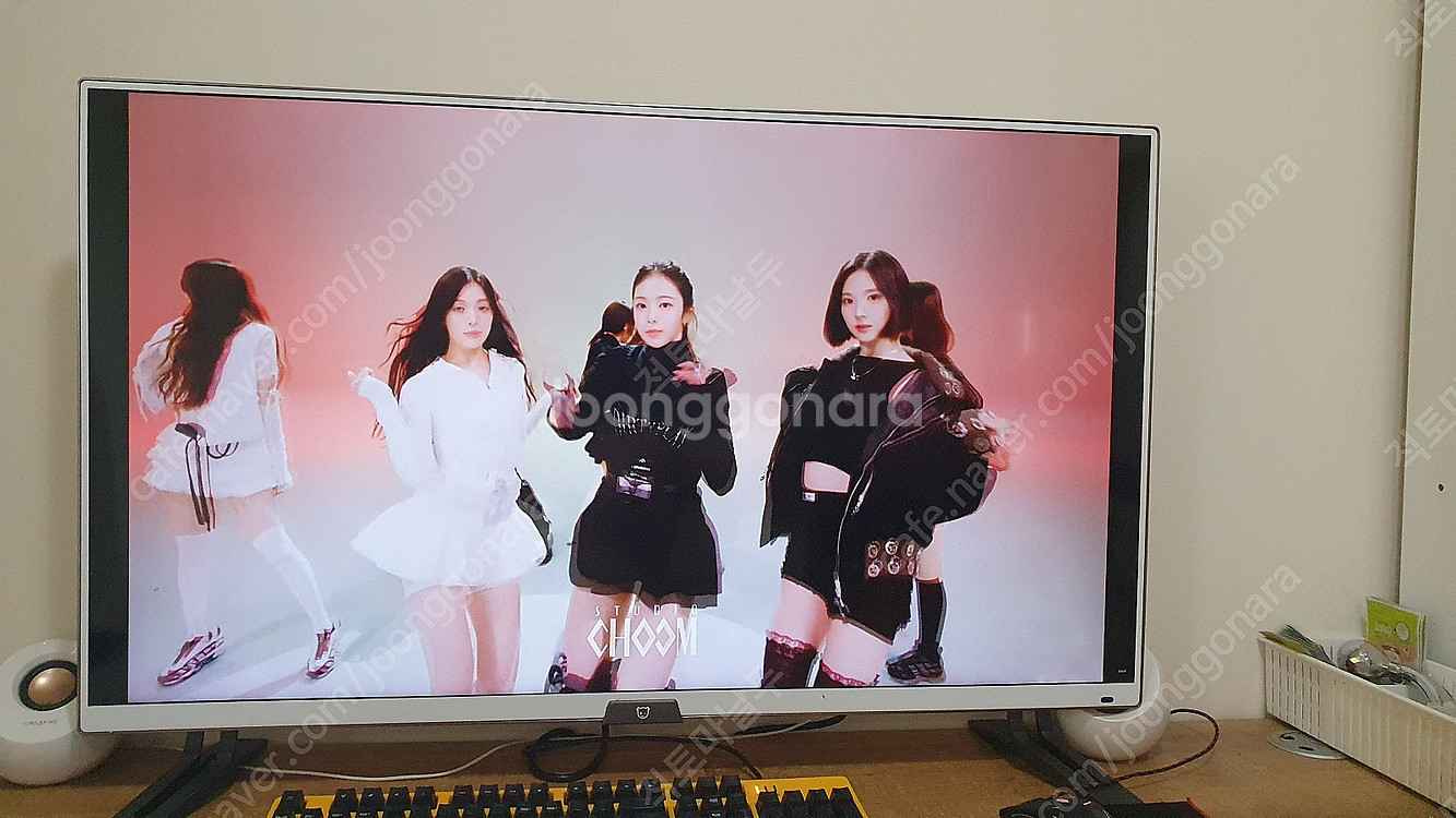 크로스 오버 405K UHD 모니터 (40인치)--1
