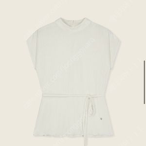 유메르 플리츠벨티드 블라우스( 화이트)-> 블랙으로 변경해주실분 찾습니다