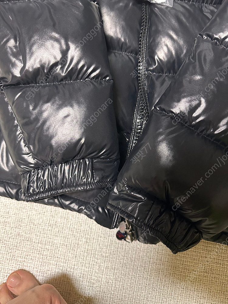 [정품] 몽클레어 마야 패딩 4사이즈 블랙 판매해요!--4