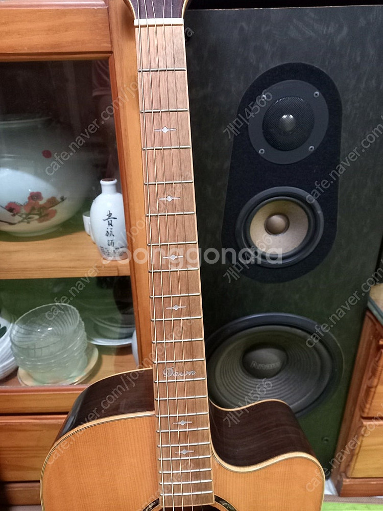 수제 발렌티노 모리스 통기타 250000원--4