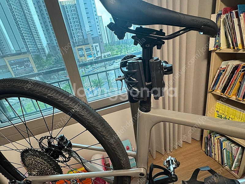 22년식 캐논데일 탑스톤3 레프티 카본 그래블 판매--4