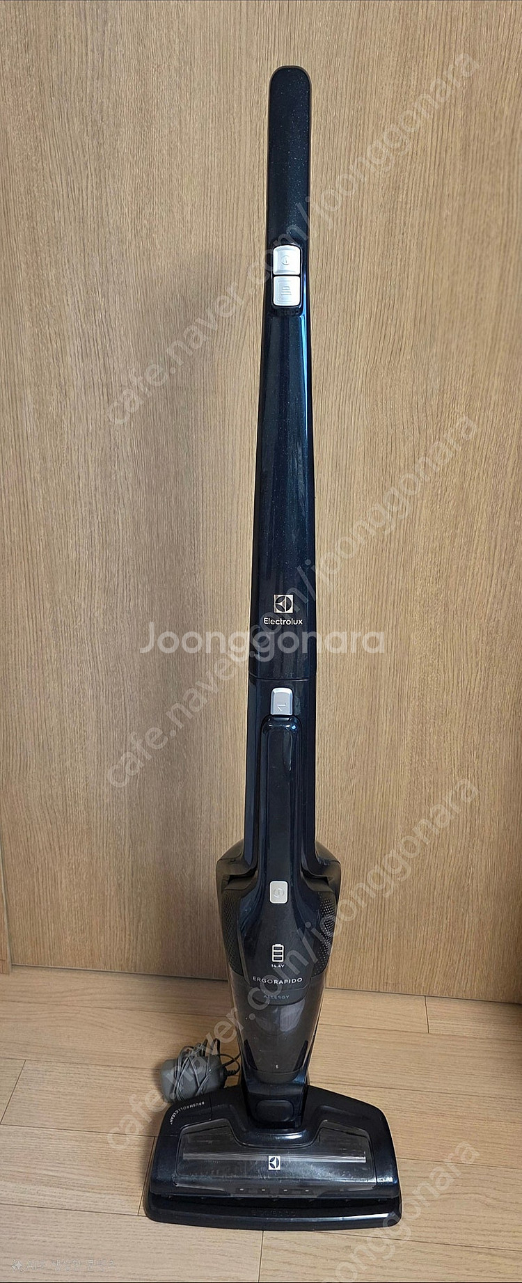일렉트로룩스 무선청소기--0